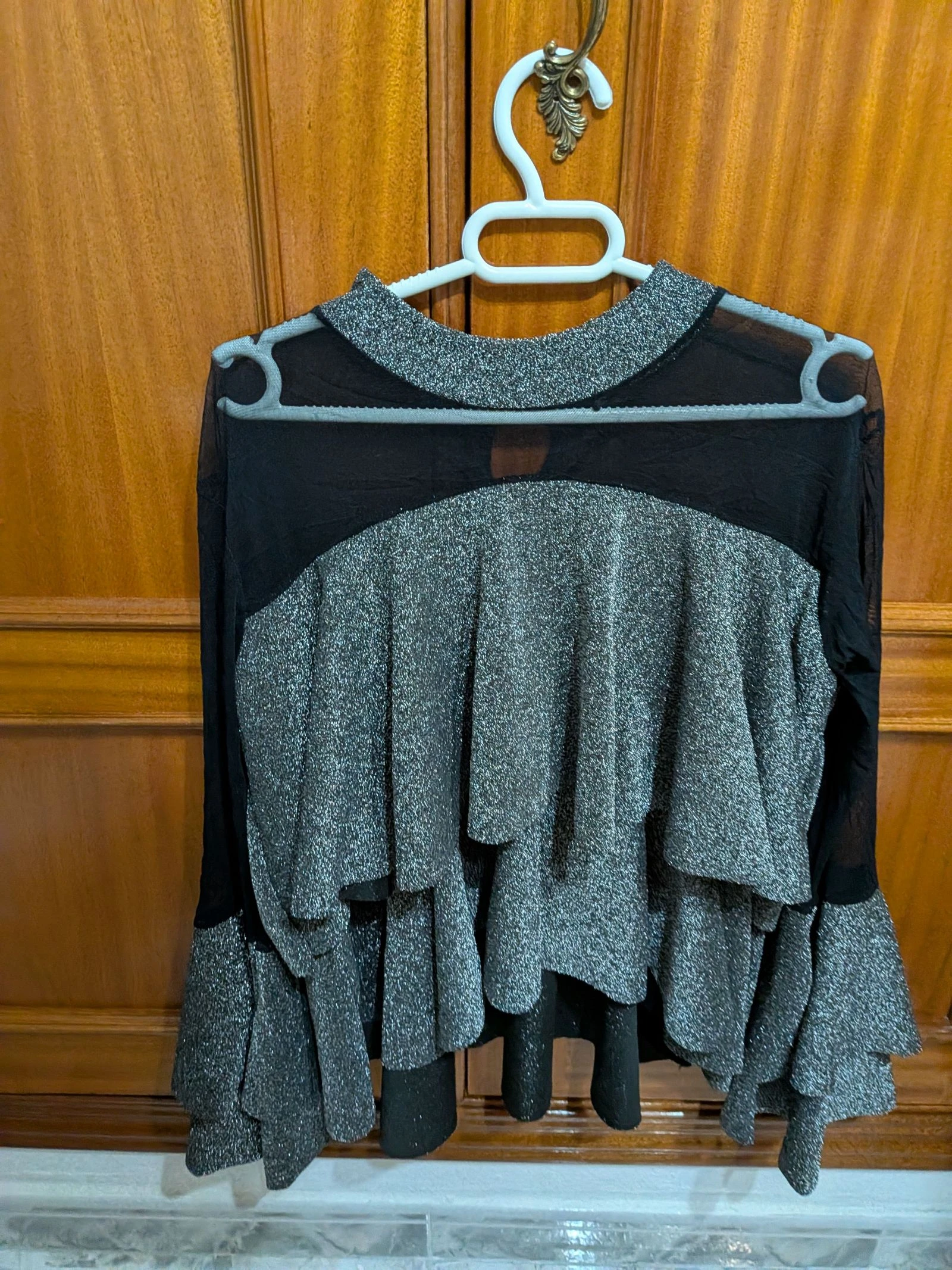 Glanzende blouse met ruches – photo 2